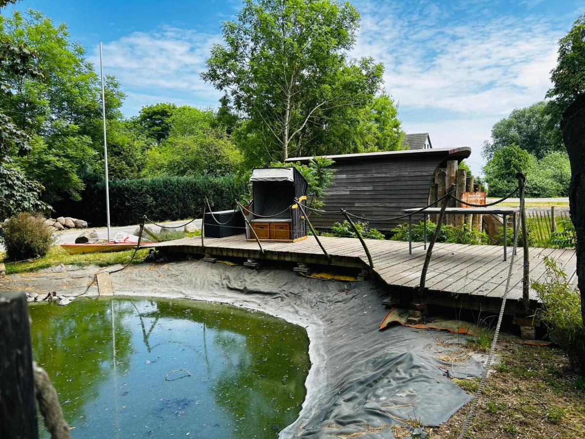 Ferienwohnungen Poppelvitz Altefähr Exterior foto