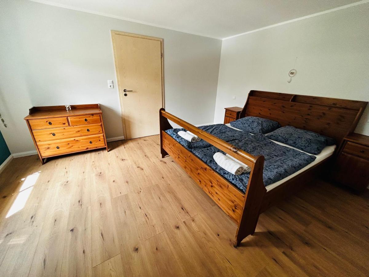 Ferienwohnungen Poppelvitz Altefähr Exterior foto