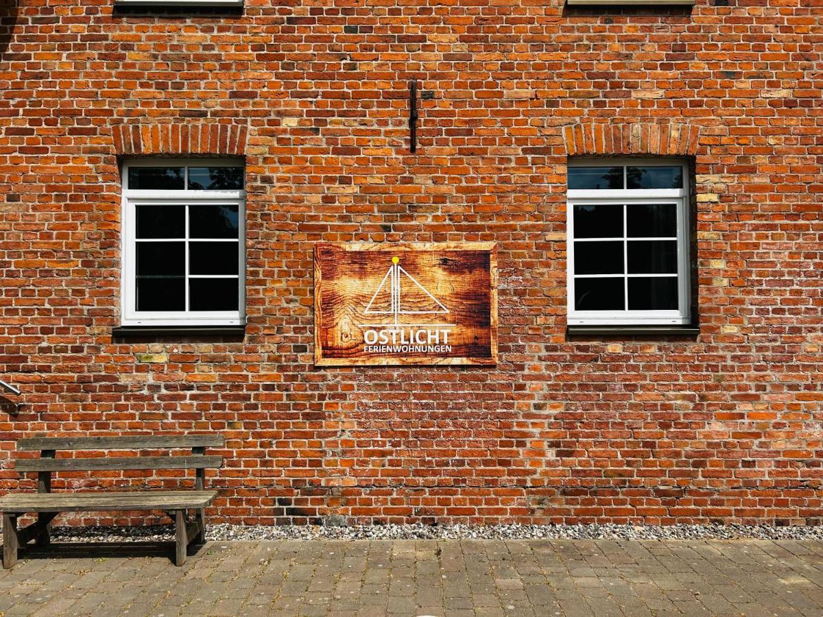 Ferienwohnungen Poppelvitz Altefähr Exterior foto