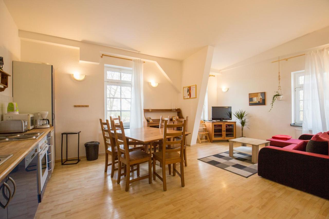 Ferienwohnungen Poppelvitz Altefähr Exterior foto