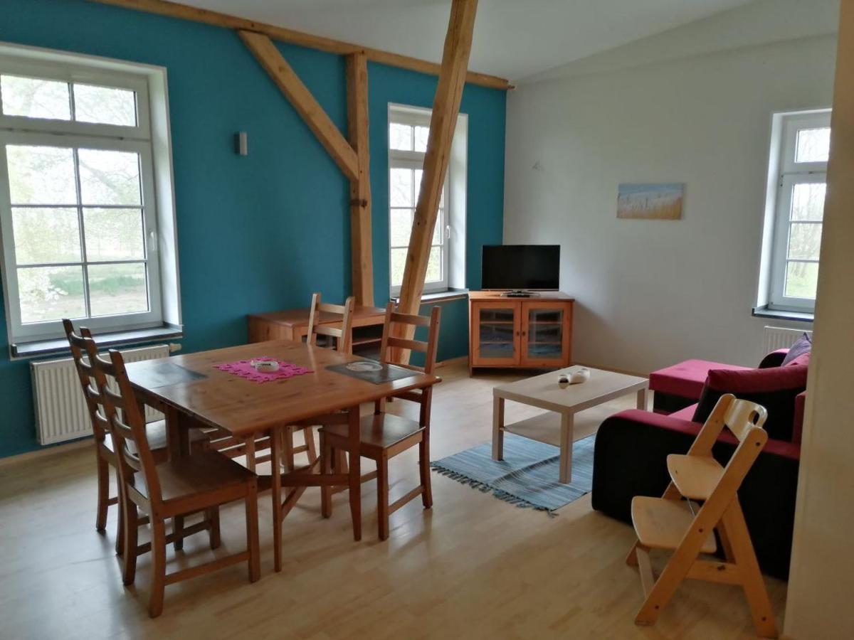 Ferienwohnungen Poppelvitz Altefähr Exterior foto